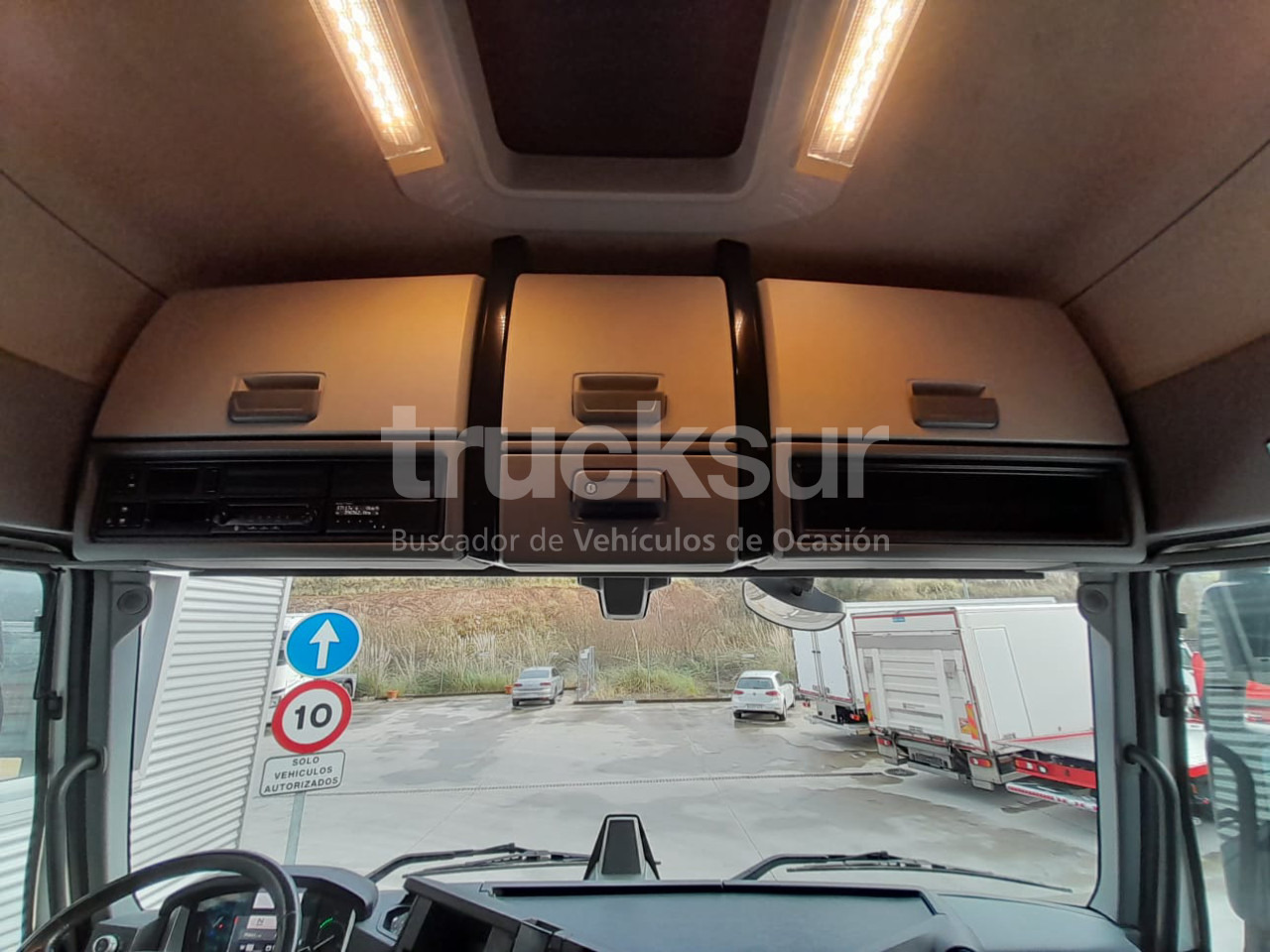 Sattelzugmaschine RENAULT T520 HIGH SLEEPER CAB: das Bild 13