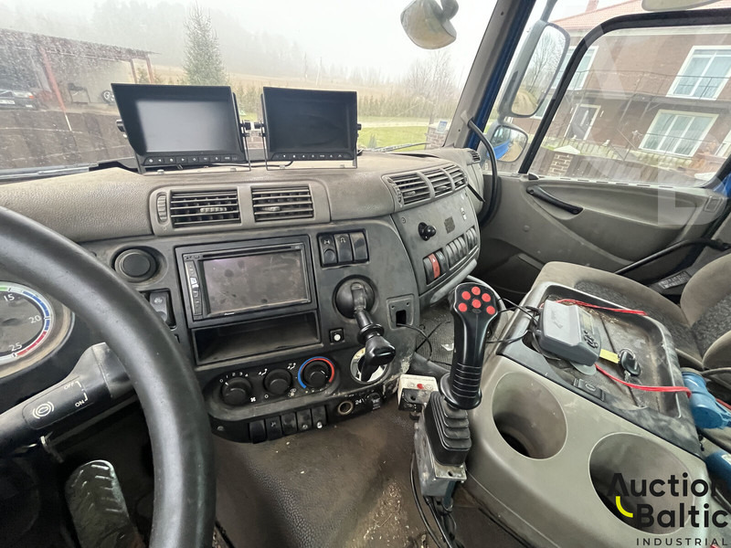 Abrollkipper DAF CF85: das Bild 15