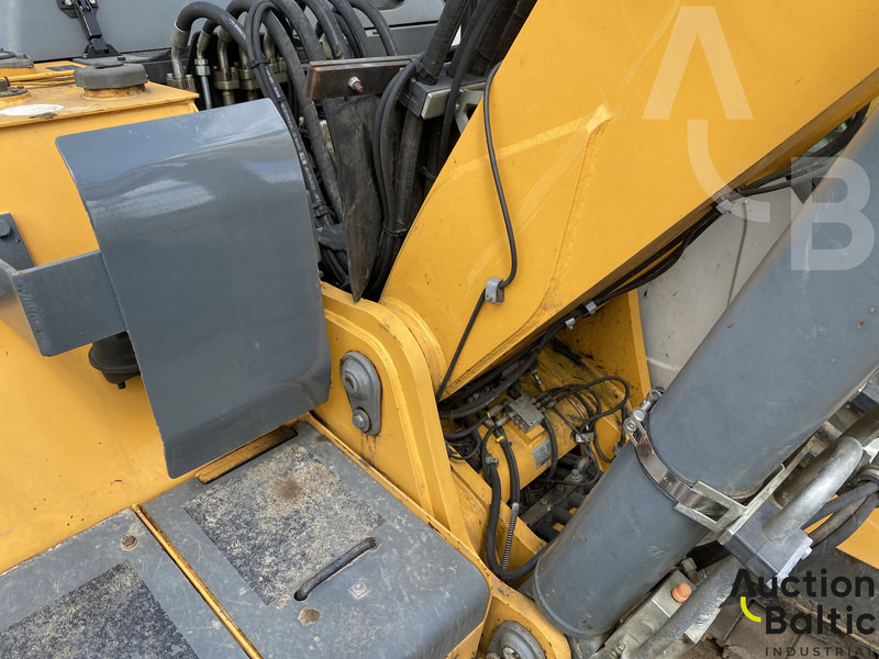 Kettenbagger Liebherr R 900 C Litronic: das Bild 8