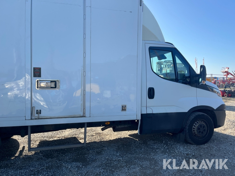 Transporter Varebil Iveco 35-170: das Bild 10