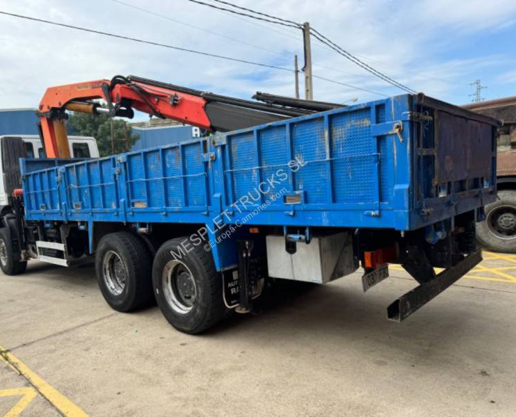 Pritsche LKW, Autokran Iveco Trakker 310: das Bild 6