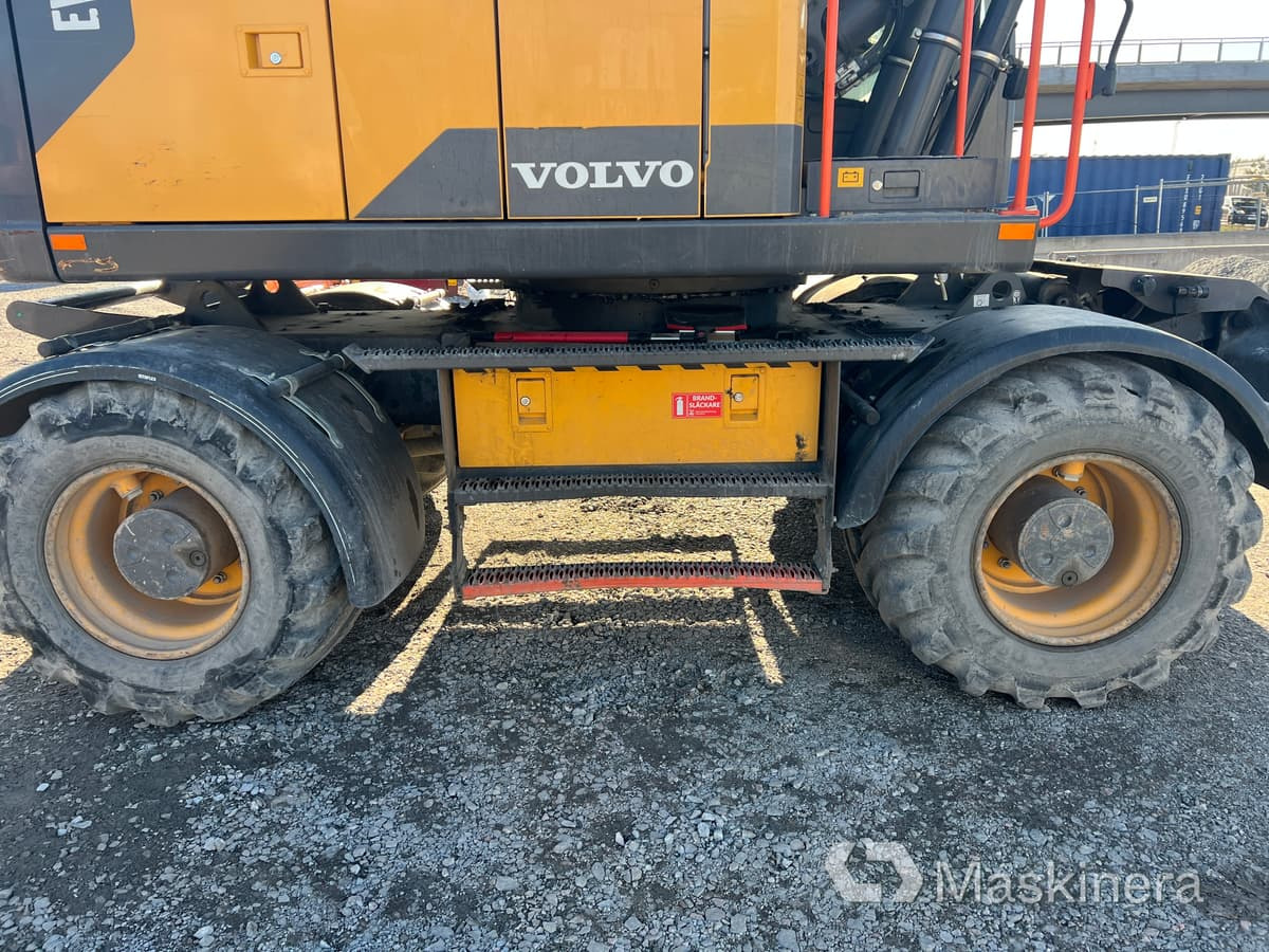 Mobilbagger Hjulgrävare Volvo EW160E: das Bild 13