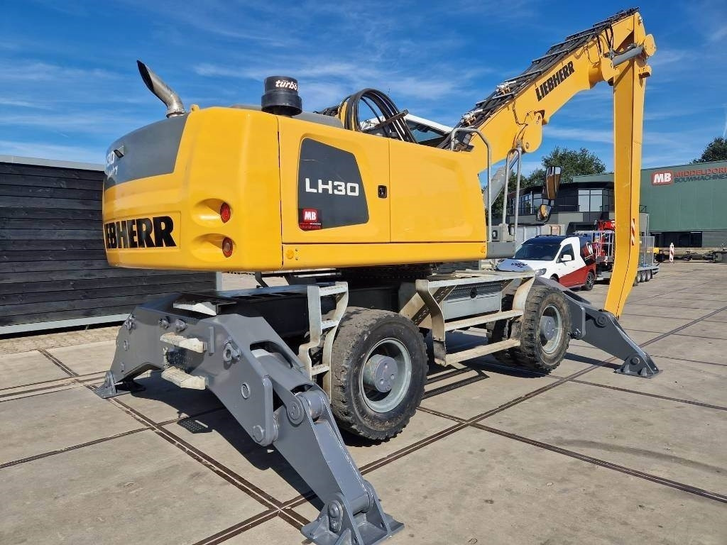 Umschlagbagger Liebherr LH 30 M: das Bild 7