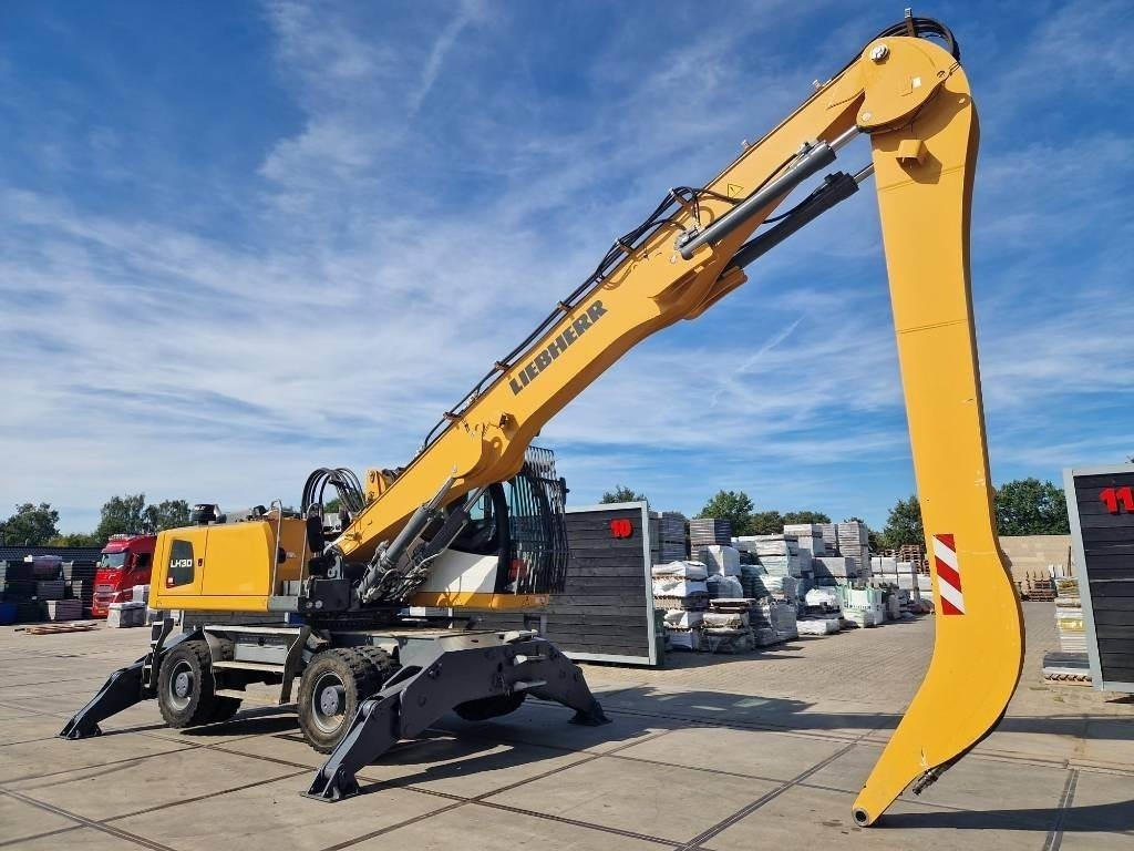 Umschlagbagger Liebherr LH 30 M: das Bild 9