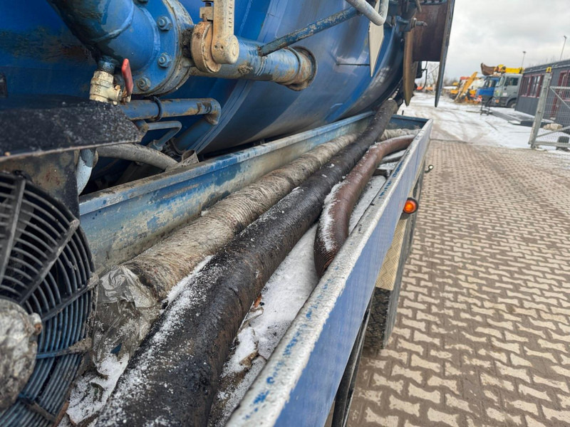 Saug-/ Spülfahrzeug Volvo FL 10, 13200 liter: das Bild 11