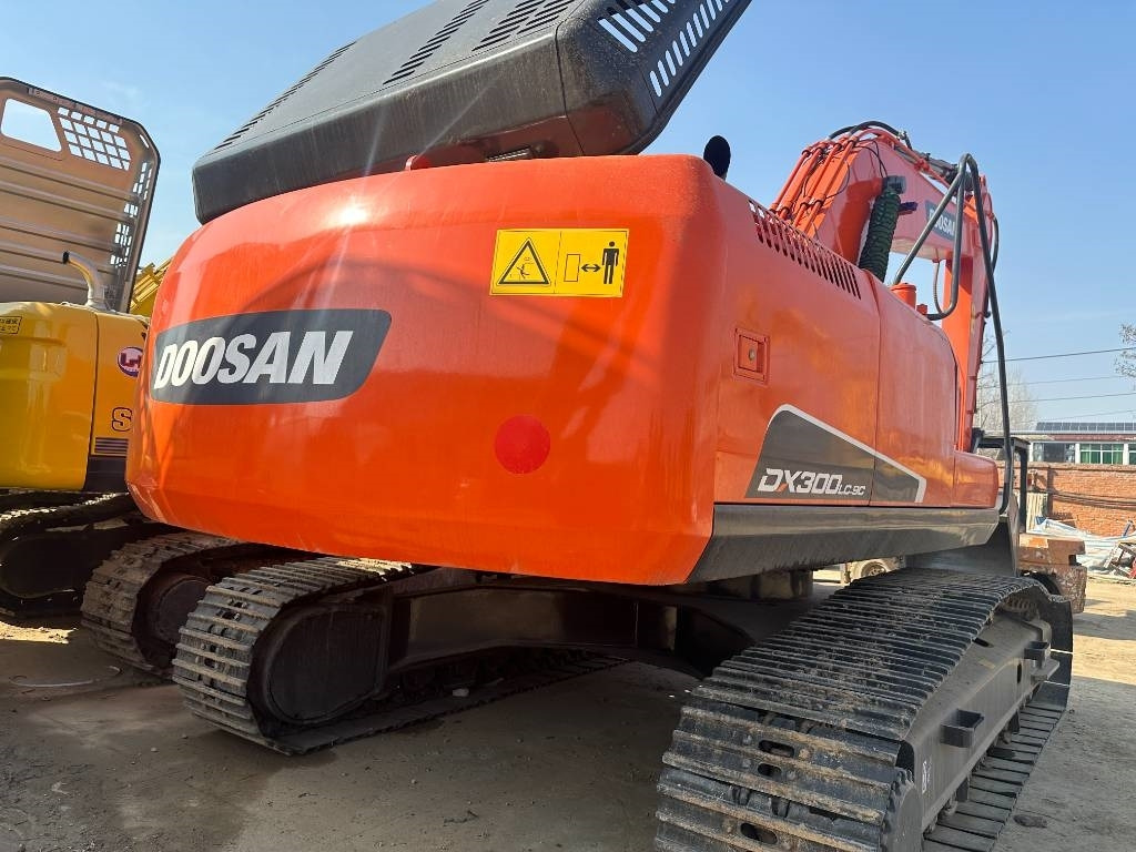 Kettenbagger Doosan DX 300: das Bild 7