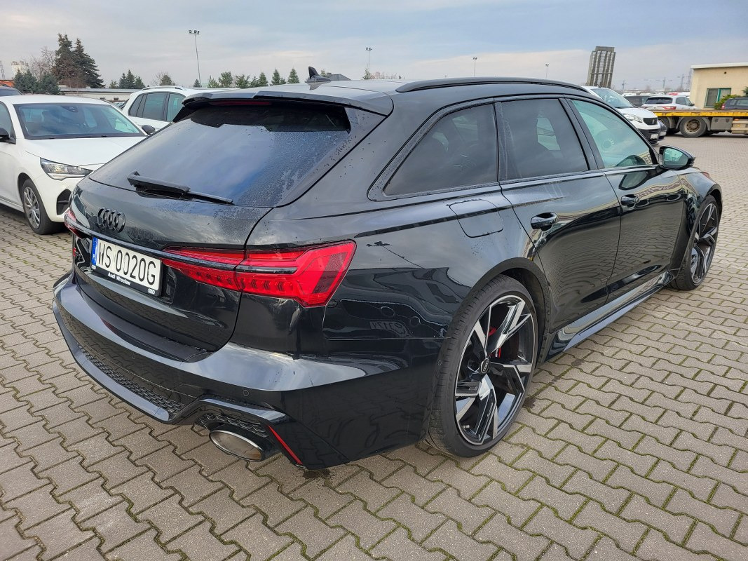 PKW AUDI RS6 AVANT KOMBI: das Bild 6