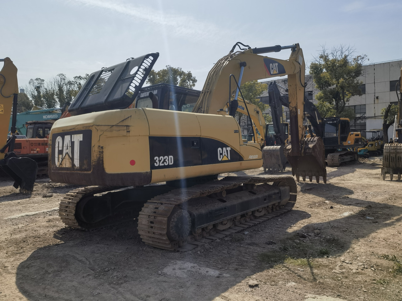 Kettenbagger CATERPILLAR 323D: das Bild 7