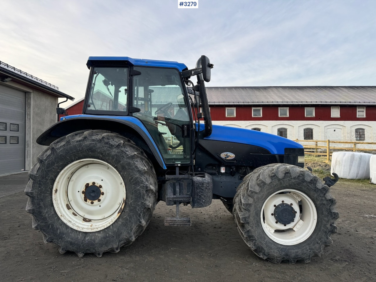 Traktor 2001 New Holland TM135 w/front hydraulics: das Bild 6