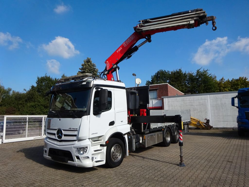 Autokran, Pritsche LKW Mercedes-Benz 2543 Actros Pritsche + Fassi F295 Kran 6x2: das Bild 7