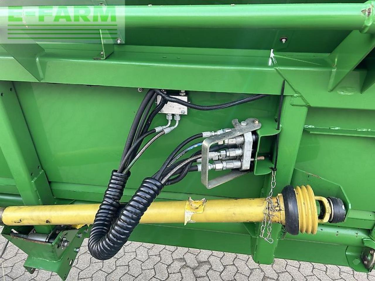 Ernteforsatz für Häcksler John Deere 635r: das Bild 15