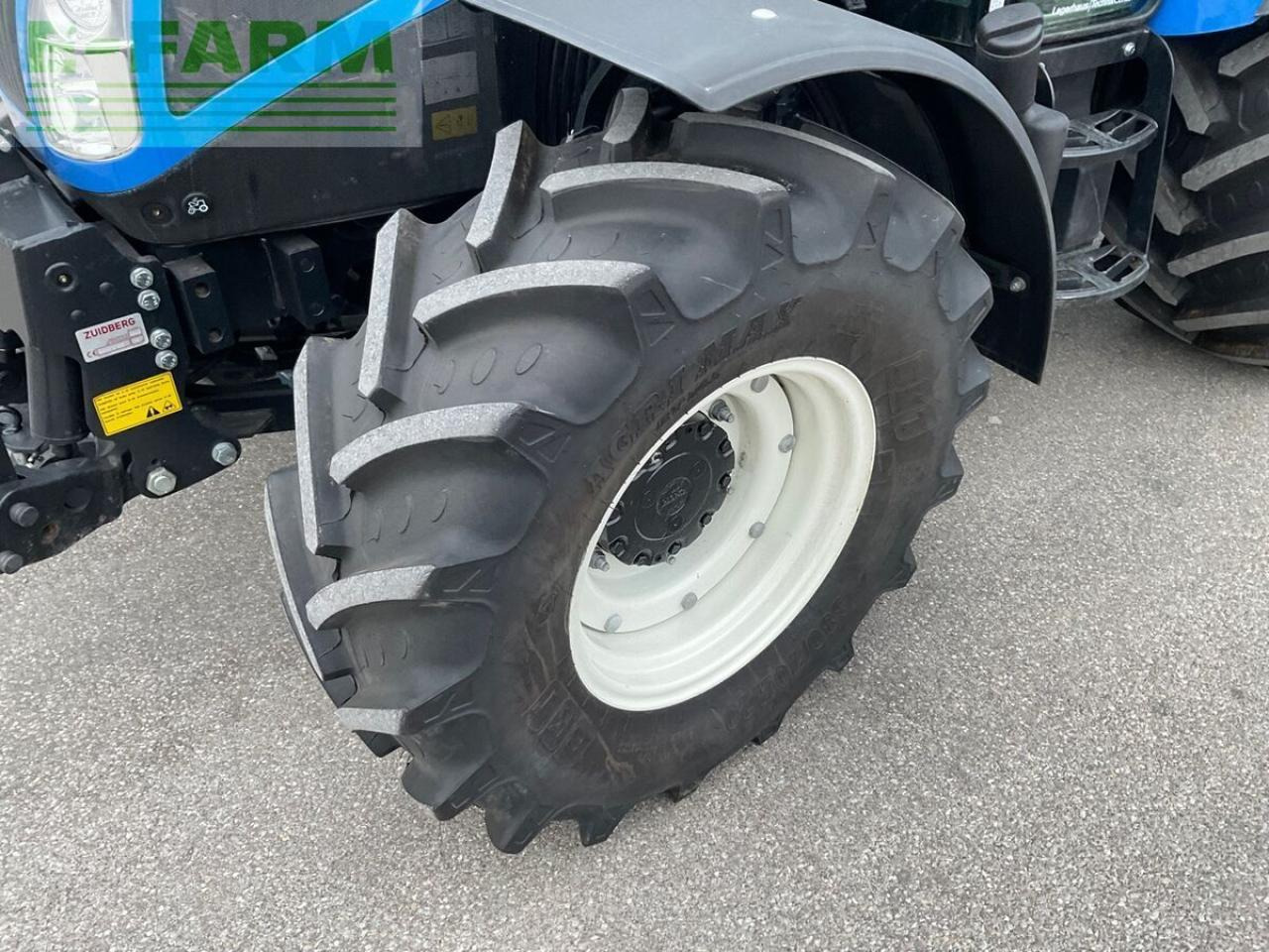 Traktor New Holland t 4.75: das Bild 17