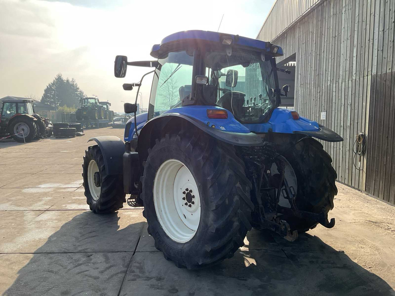 Traktor New Holland TS135A Plus: das Bild 7