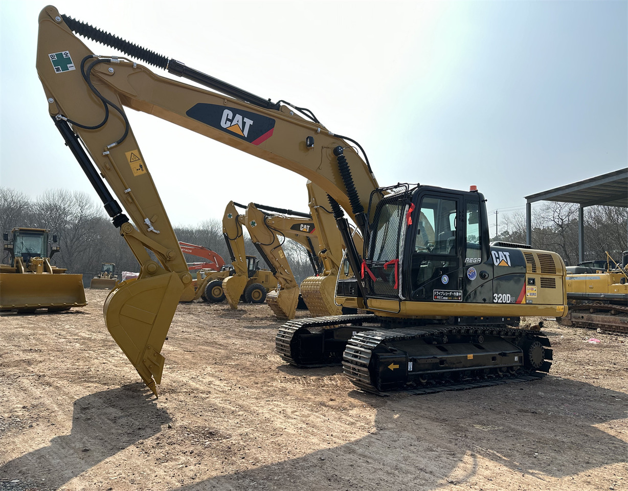 Kettenbagger CATERPILLAR 320DL: das Bild 6