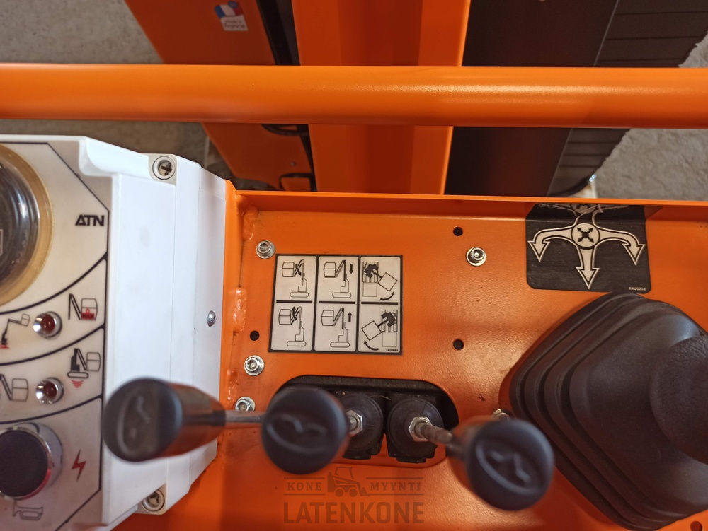Teleskopmastbühne ATN PIAF 810 akkukuukulkija: das Bild 12
