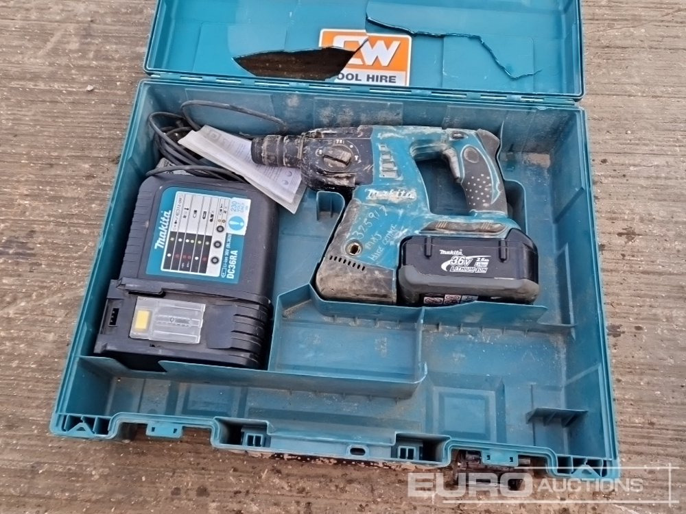 Baugeräte Makita 110Volt Impact Gun, 110Volt Hammer Drill, Battery Impact Gun (2 of), Battery Hammer Drill, Spectra Laser Level: das Bild 14