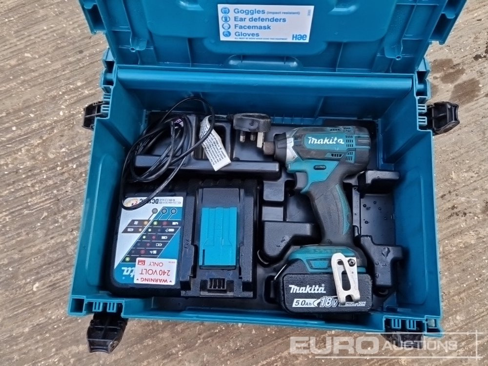 Baugeräte Makita 110Volt Impact Gun, 110Volt Hammer Drill, Battery Impact Gun (2 of), Battery Hammer Drill, Spectra Laser Level: das Bild 7