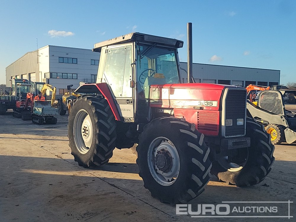 Traktor Massey Ferguson 3635: das Bild 7