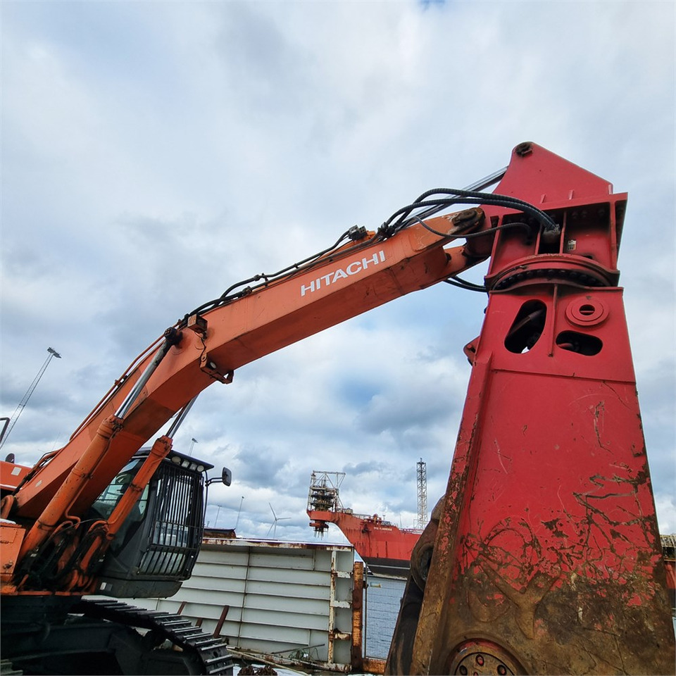 Hitachi ZX520LCH-3 - Leasing Hitachi ZX520LCH-3: das Bild 23