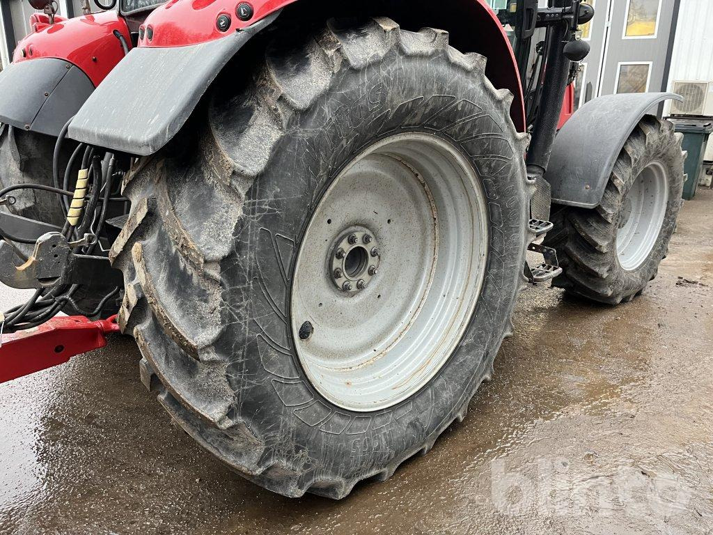 Traktor Massey Ferguson: das Bild 15