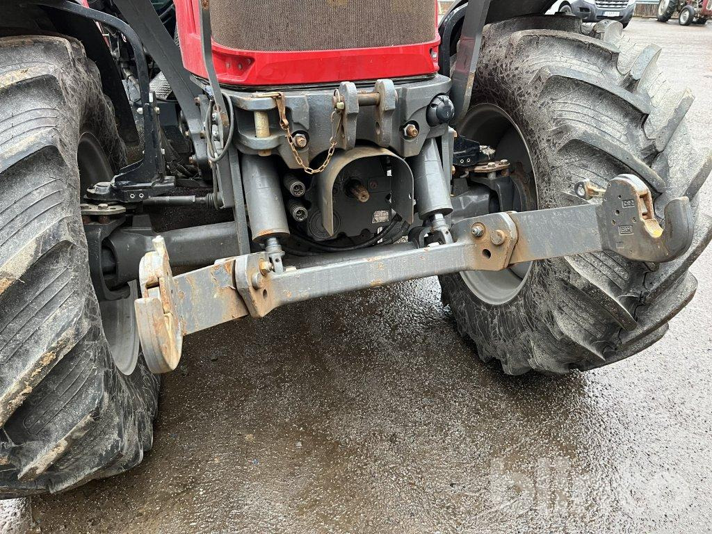 Traktor Massey Ferguson: das Bild 7