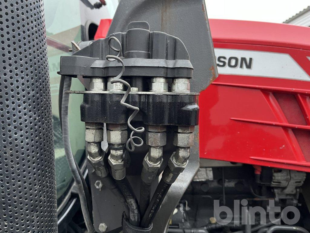 Traktor Massey Ferguson: das Bild 11